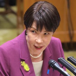 国民の暮らし切り捨て、今うち、どうでもいい法案をドサクサ紛れで通させる腹づもり（Ｃ）日刊ゲンダイ
