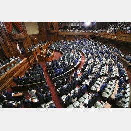 退席も目立った（Ｃ）共同通信社