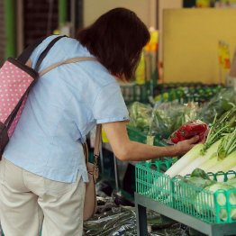 苦しむのは庶民ばかり（Ｃ）日刊ゲンダイ