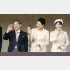一般参賀で手を振る天皇、皇后両陛下と愛子さま（Ｃ）共同通信社
