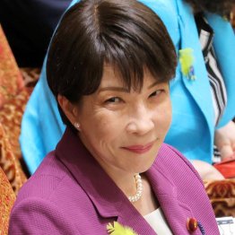 つくり顔を貼り付けて、弁解、ごまかし、言い逃れ、責任転嫁のオンパレード（Ｃ）日刊ゲンダイ