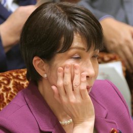 寝てないから暴走？（Ｃ）日刊ゲンダイ