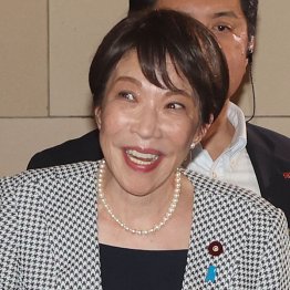 国会閉会であいさつ回り（Ｃ）日刊ゲンダイ