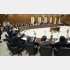 発議者として出席も、しどろもどろで地蔵状態…（参院憲法審査会＝22日）／（Ｃ）共同通信社