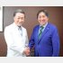 松尾雄治さん（右）と酒向正春氏（Ｃ）日刊ゲンダイ