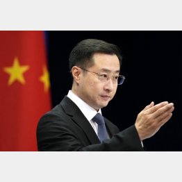 あーあ、改めて否定されちゃったよ…（王氏と茂木氏「交流なし」と会見する中国外務省の林剣副報道局長）／（Ｃ）共同通信社