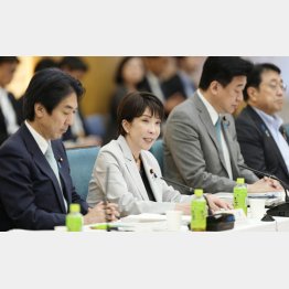 AI、半導体、量子、バイオ、防衛、宇宙、GX等々…ただただ並列的に支援するのでは…（Ｃ）共同通信社