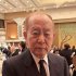 釜本邦茂氏の一周忌法要に参列した二村氏（Ｃ）日刊ゲンダイ
