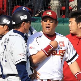 怒る俺にナベさんが…（筆者）／（Ｃ）日刊ゲンダイ