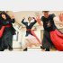 舞台稽古中の大沢さん（中央）／（Ｃ）日刊ゲンダイ