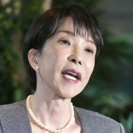 YOUは何しに公邸に？（Ｃ）共同通信社