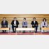 閣僚人事も期待薄、消費税減税も国民評価はイマイチで…（臨時閣議で消費税1％閣議決定の高市首相と閣僚＝5日）／（Ｃ）共同通信社