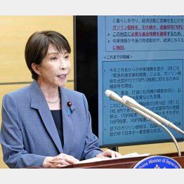 全く財源のないまま次々に政策を発表、山ほども打ち出す額を示さなくてもよい事項要求も、実はほとんどが防衛費（Ｃ）共同通信社