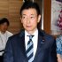 花を持たせて貸しをつくるつもり（西村康稔氏）／（Ｃ）日刊ゲンダイ