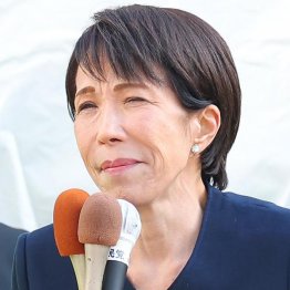 ウソ泣き説もあったけど（2月衆院選、高市首相は東京・JR秋葉原駅前での第一声で感極まり…）／（Ｃ）日刊ゲンダイ
