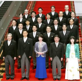 初入閣は全員“年功序列組”、首相の代わりの国会答弁要員（Ｃ）共同通信社