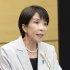 記者団の取材に応じる高市首相＝4月7日、首相官邸（Ｃ）共同通信社