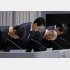 謝罪する得丸社長（左2）ら＝2026年2月（Ｃ）共同通信社