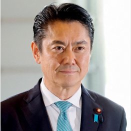 ルックスには自信あり（山下貴司法相）／（Ｃ）ロイター