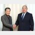 八角理事長（右）と酒向正春氏（Ｃ）日刊ゲンダイ