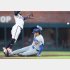 二回、同点につながる二盗を決めた大谷（Ｃ）ロイター／Imagn Images