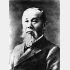 伊藤博文初代首相の年収は？（Ｃ）共同通信社