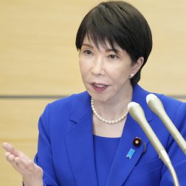 政権発足から1年、取材に応じる市首相（Ｃ）共同通信社